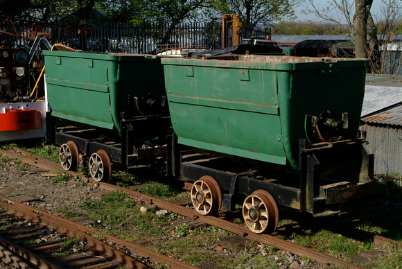 DSCF0111 NG Hopper wagons